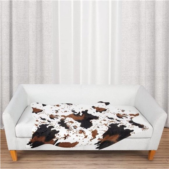 Cowhide Rug Cute Cow Print Rug Western Decor for Living Room Bedroom Faux Animal - Picture 4 of 7
